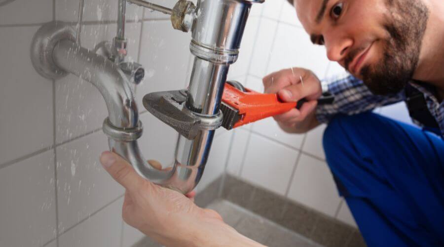 Professional same day plumber services in El Centro, CA
